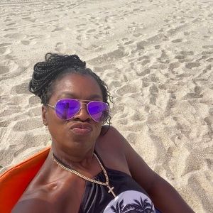 Meet your Posher, Nikki